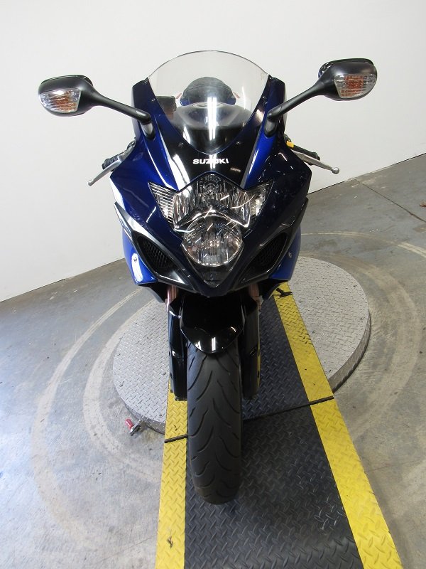 Used-2005-Suzuki-GSXR1000-U4921-for-sale-in-Michigan-front-1.JPG